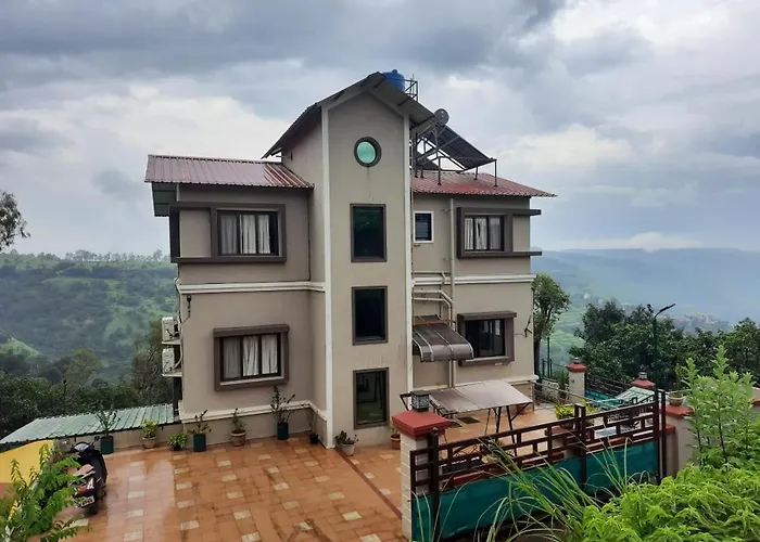 Hogwarts 3Bhk Private Pool Villa Mahabaleshwar